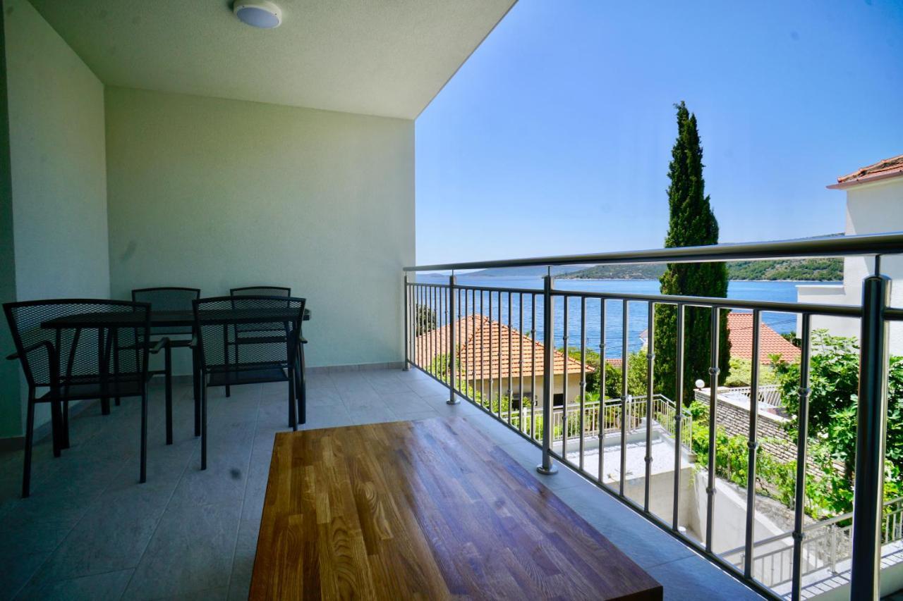 Trogir-Luxury Villa Sapphirus Seget Vranjica Exteriér fotografie